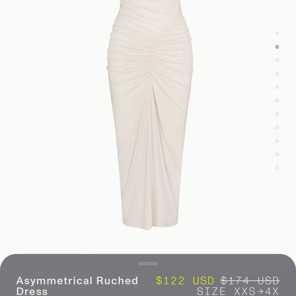 Asymmetrical Ruched Dress - Picture 3 of 4